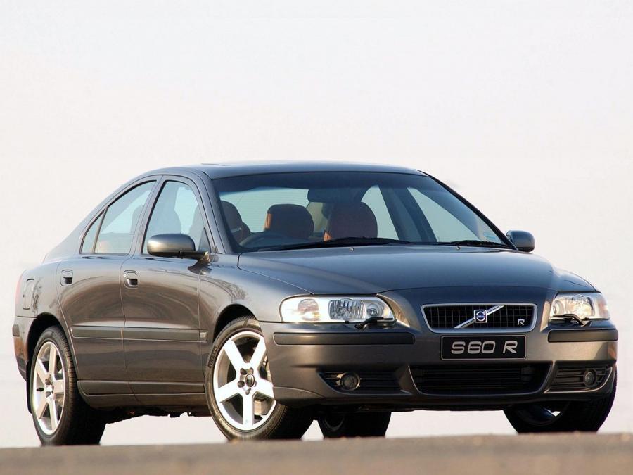  Volvo S60 R 2004 года  (ZA) (фото 12 из 21)